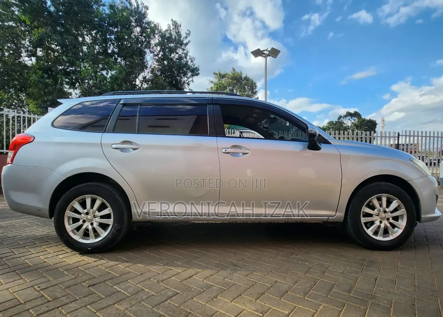 Toyota Corolla Fielder 2013 Silver