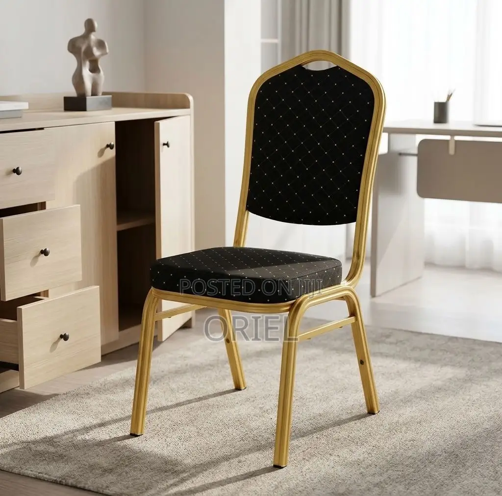 Office Chair : Stackable Black Banquet Chair