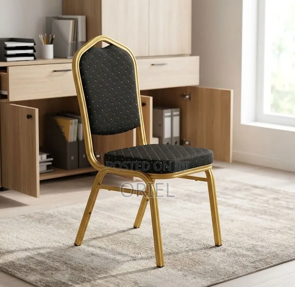 Office Chair : Stackable Black Banquet Chair
