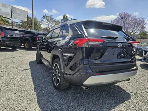 Toyota RAV4 2020 Black