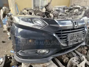 Honda Vezel Nosecut