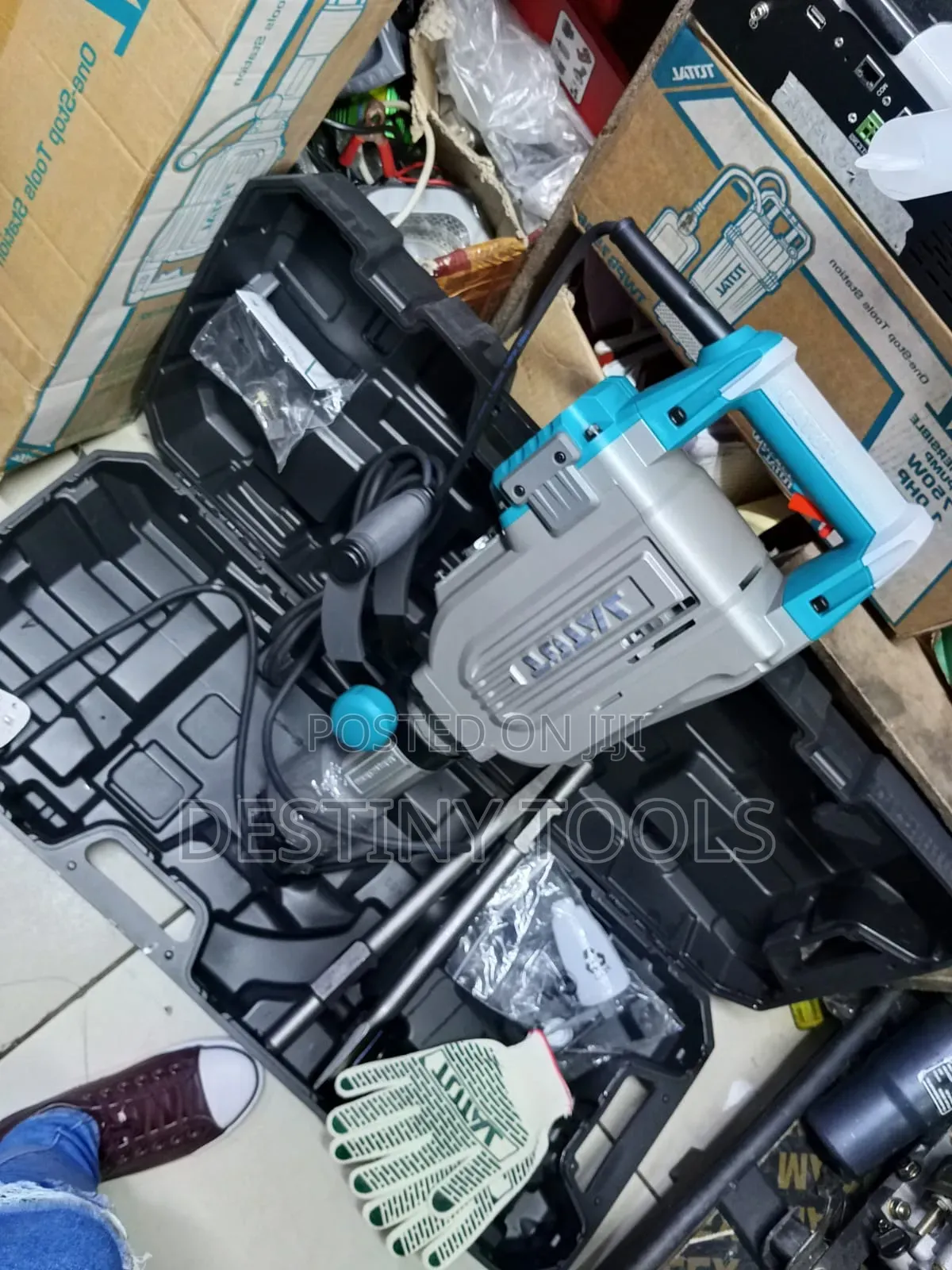 Total Demolition Hammer Drill 1700watts