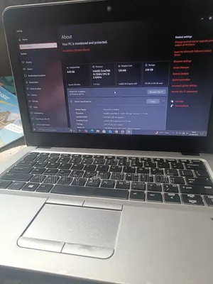 Laptop HP EliteBook 820 G4 8GB Intel Core i5 HDD+SSD 256GB