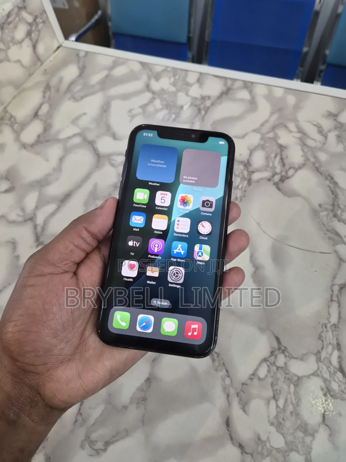 Apple iPhone XR 64 GB Black