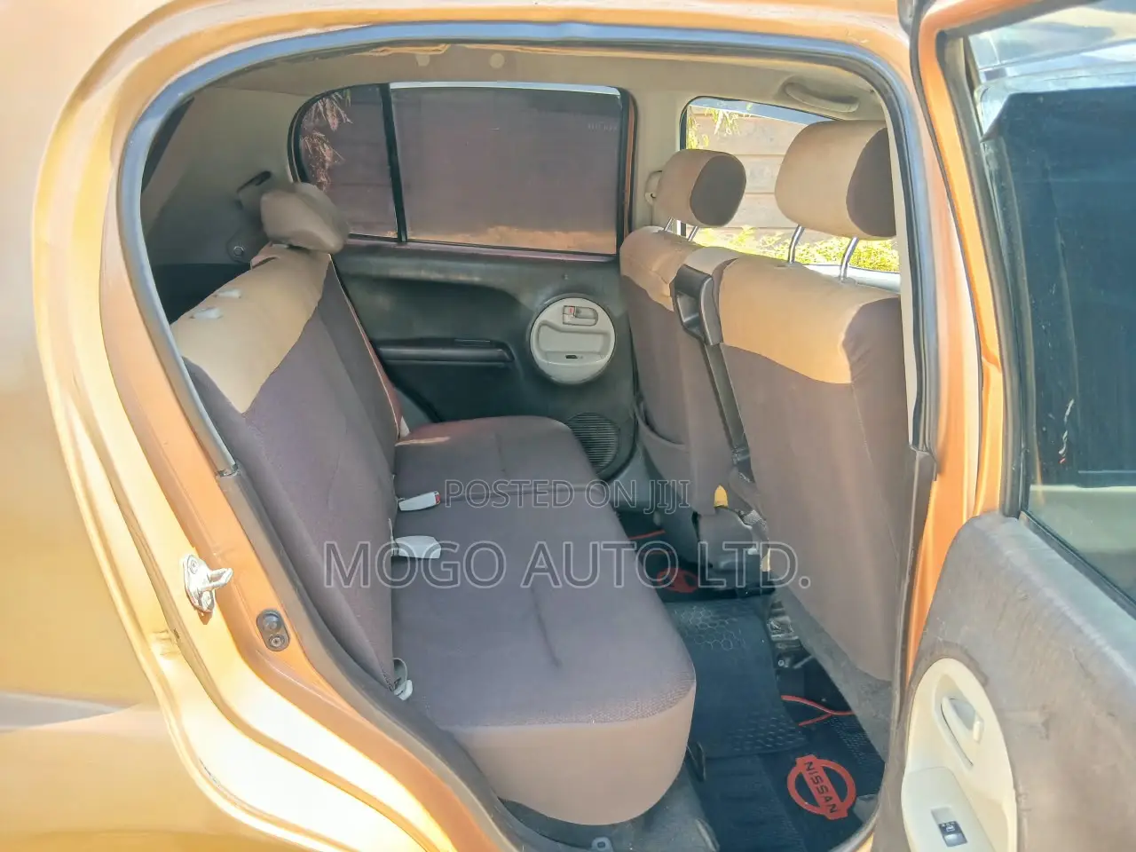 Toyota Passo 2012 Orange