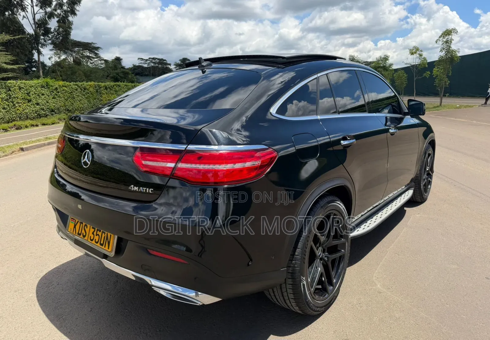 Mercedes-Benz 350D 2015 Black