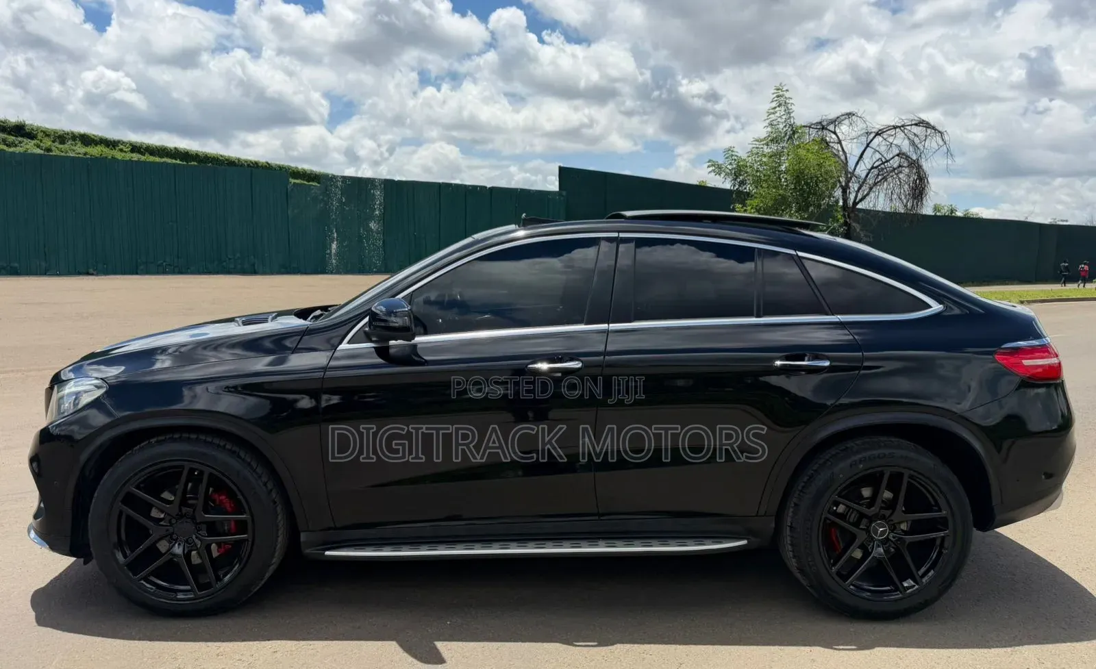 Mercedes-Benz 350D 2015 Black