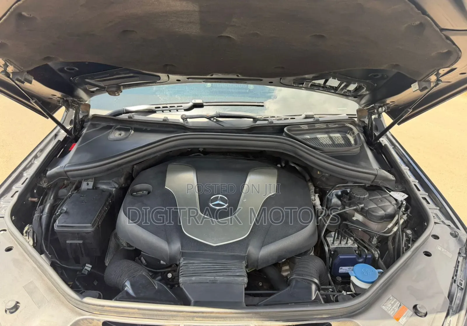 Mercedes-Benz 350D 2015 Black