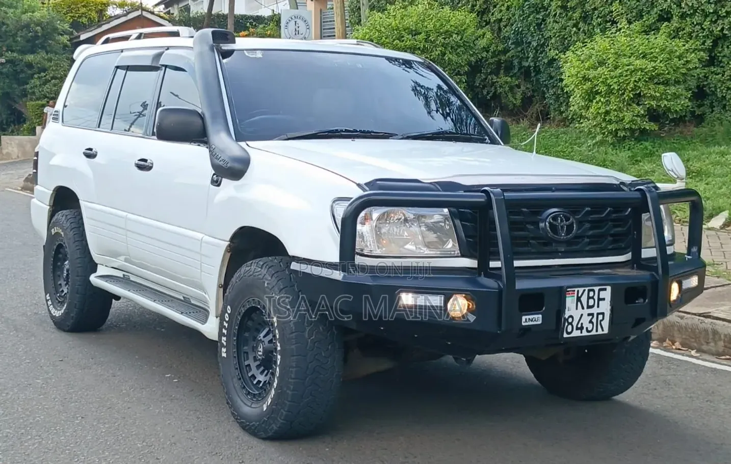 Toyota Land Cruiser 2002 White