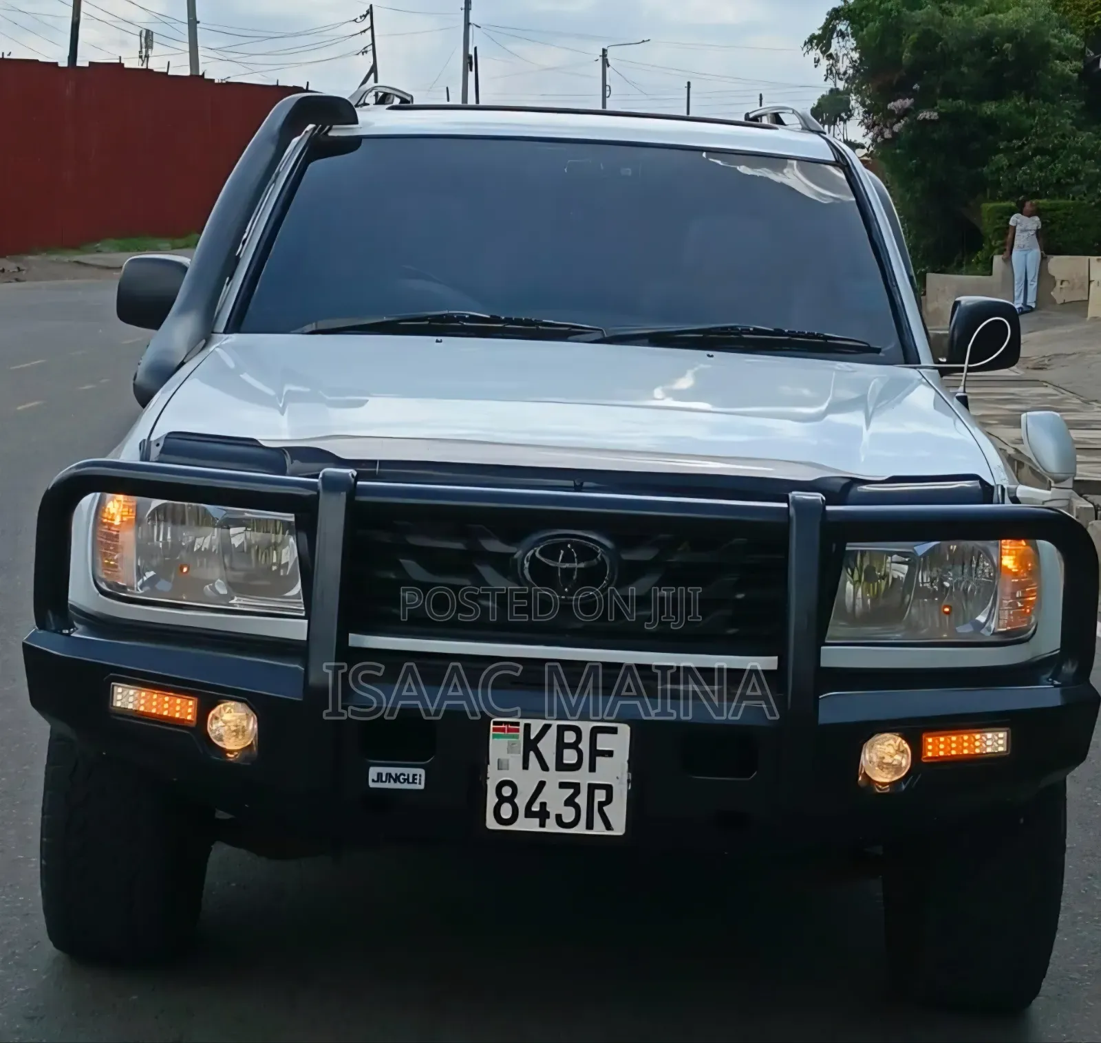 Toyota Land Cruiser 2002 White