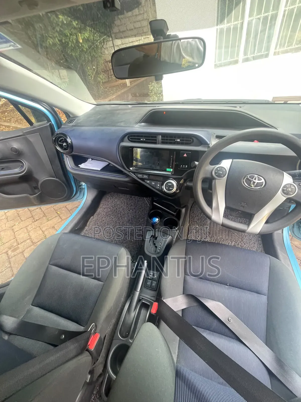Toyota Aqua 2015 Blue
