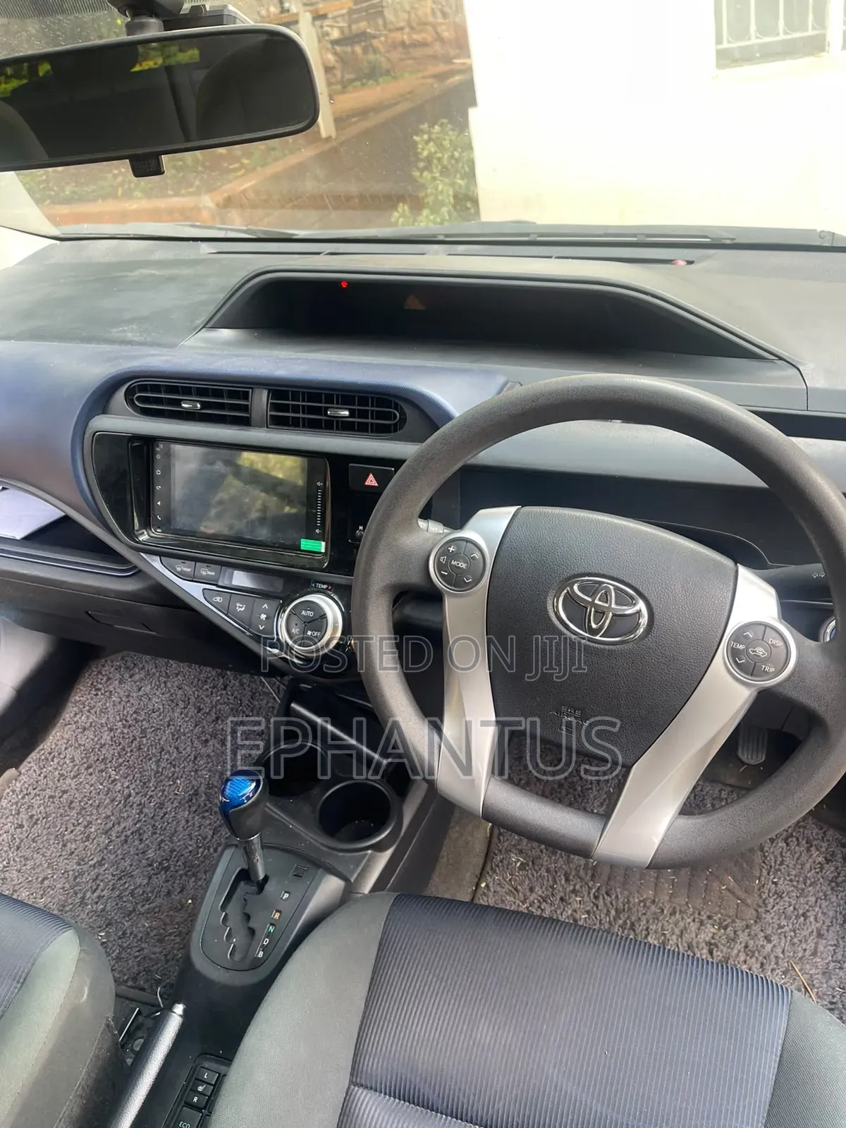 Toyota Aqua 2015 Blue