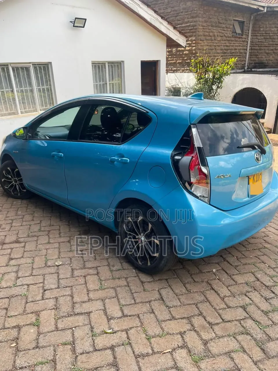 Toyota Aqua 2015 Blue