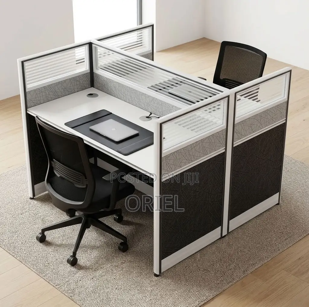 Office Workstation : 2-Seater Open Black & White Workstation