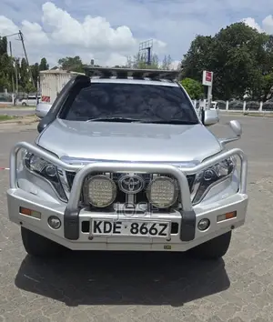 Toyota Land Cruiser Prado 2015 Silver