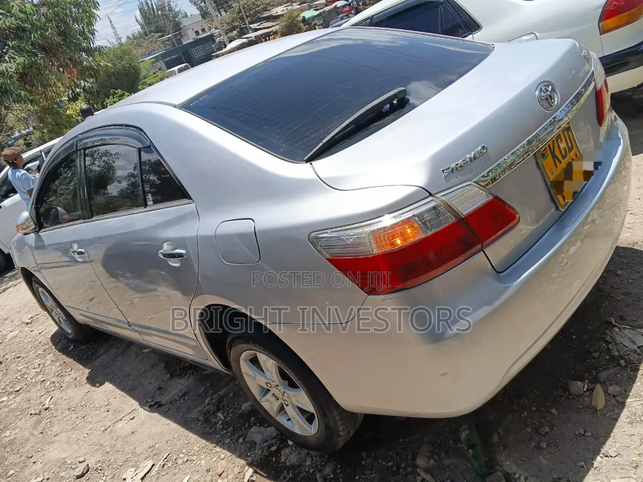 Toyota Premio 2010 Silver