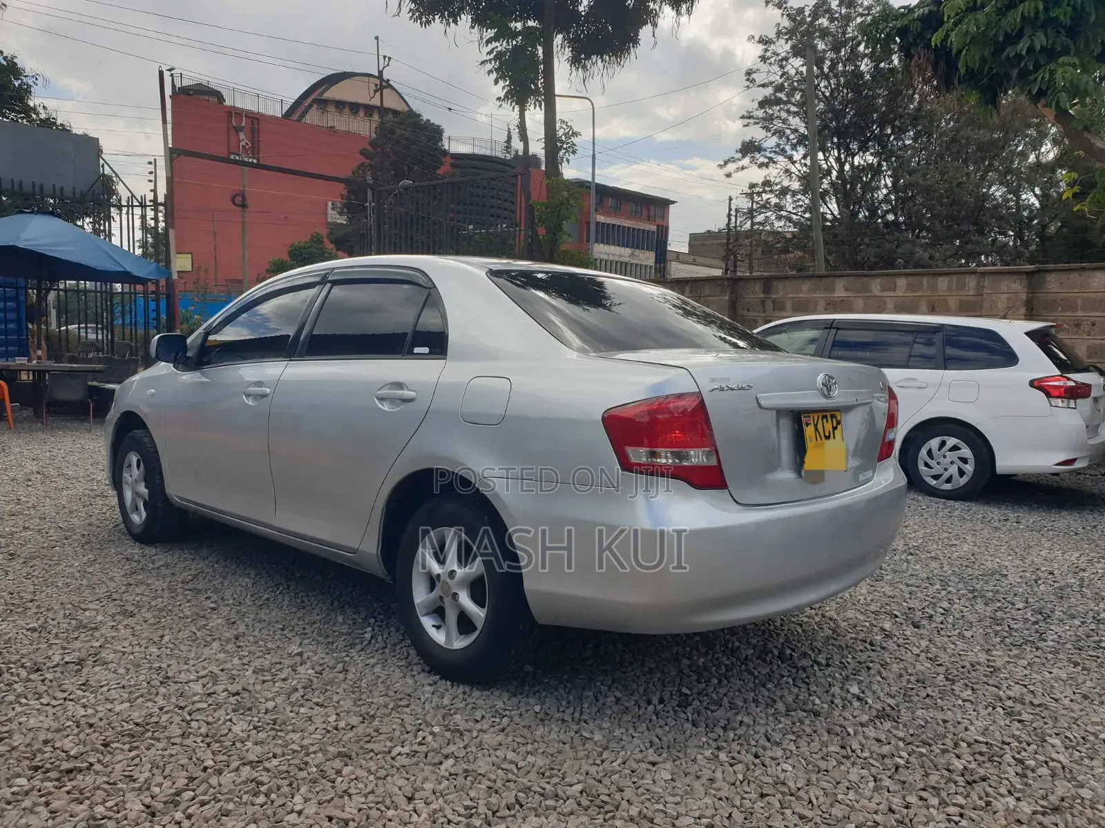 Toyota Axio 2011 Silver