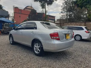 Toyota Axio 2011 Silver