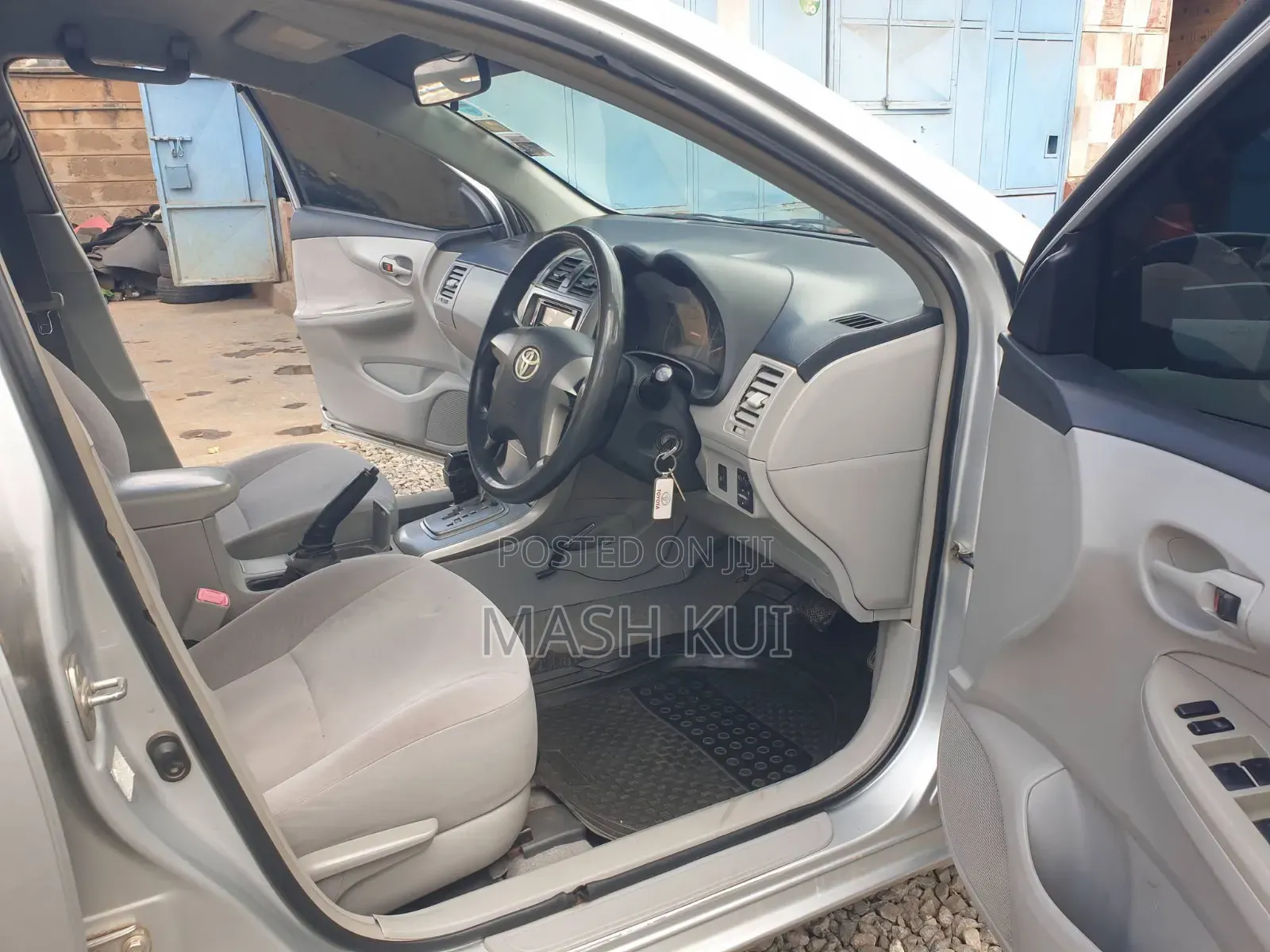 Toyota Axio 2011 Silver