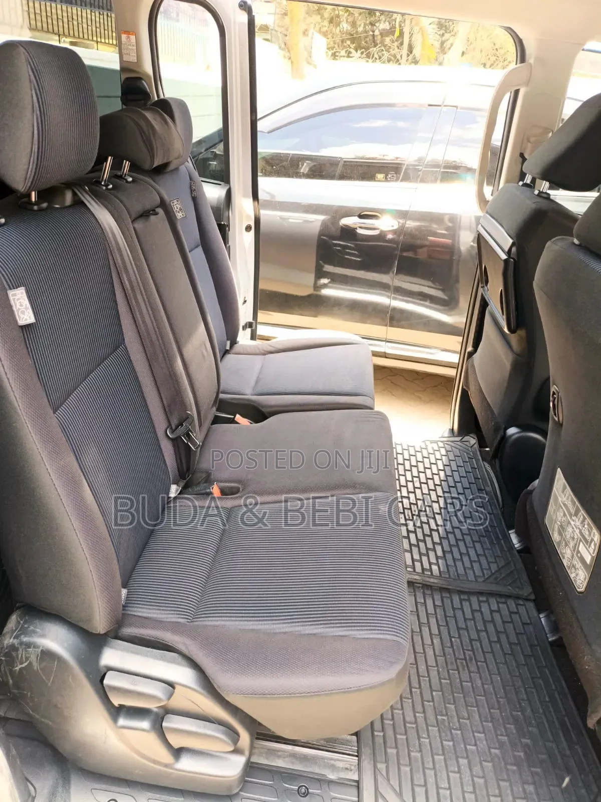 Toyota Noah 2018 Gray