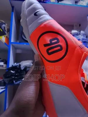 T90 Trainer Soccer Ball Boots.