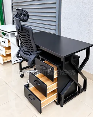 Modern Executive Office Desk With 3-Drawer Storage & Ergonomic Chair