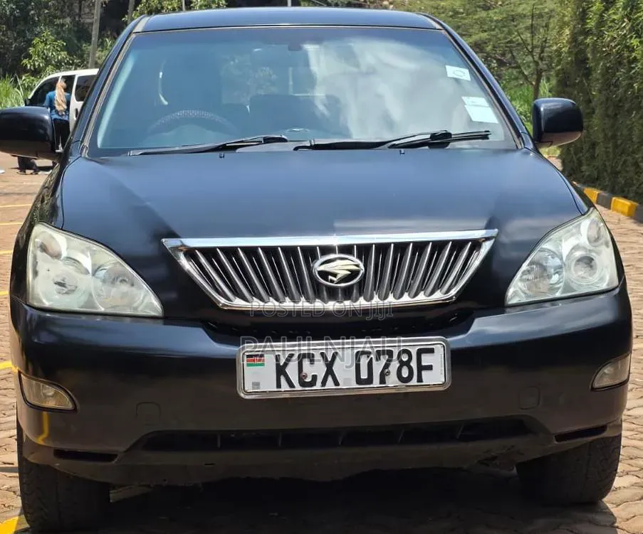 Toyota Harrier 2012