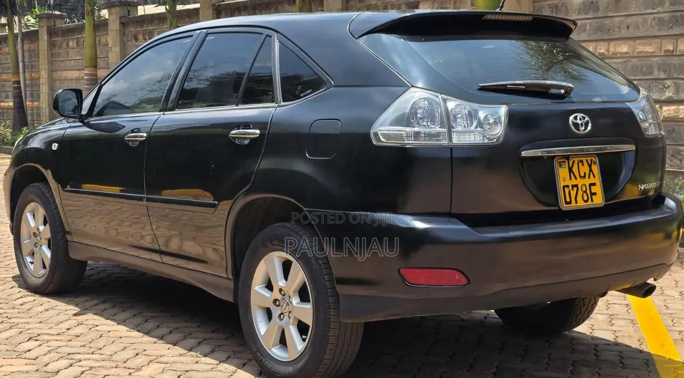 Toyota Harrier 2012