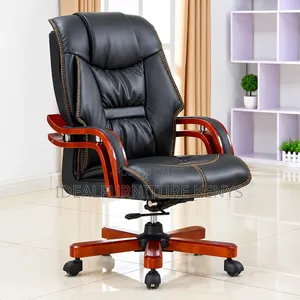 Luxury Executive Leather Office Chair – High-Back Reclining Chair