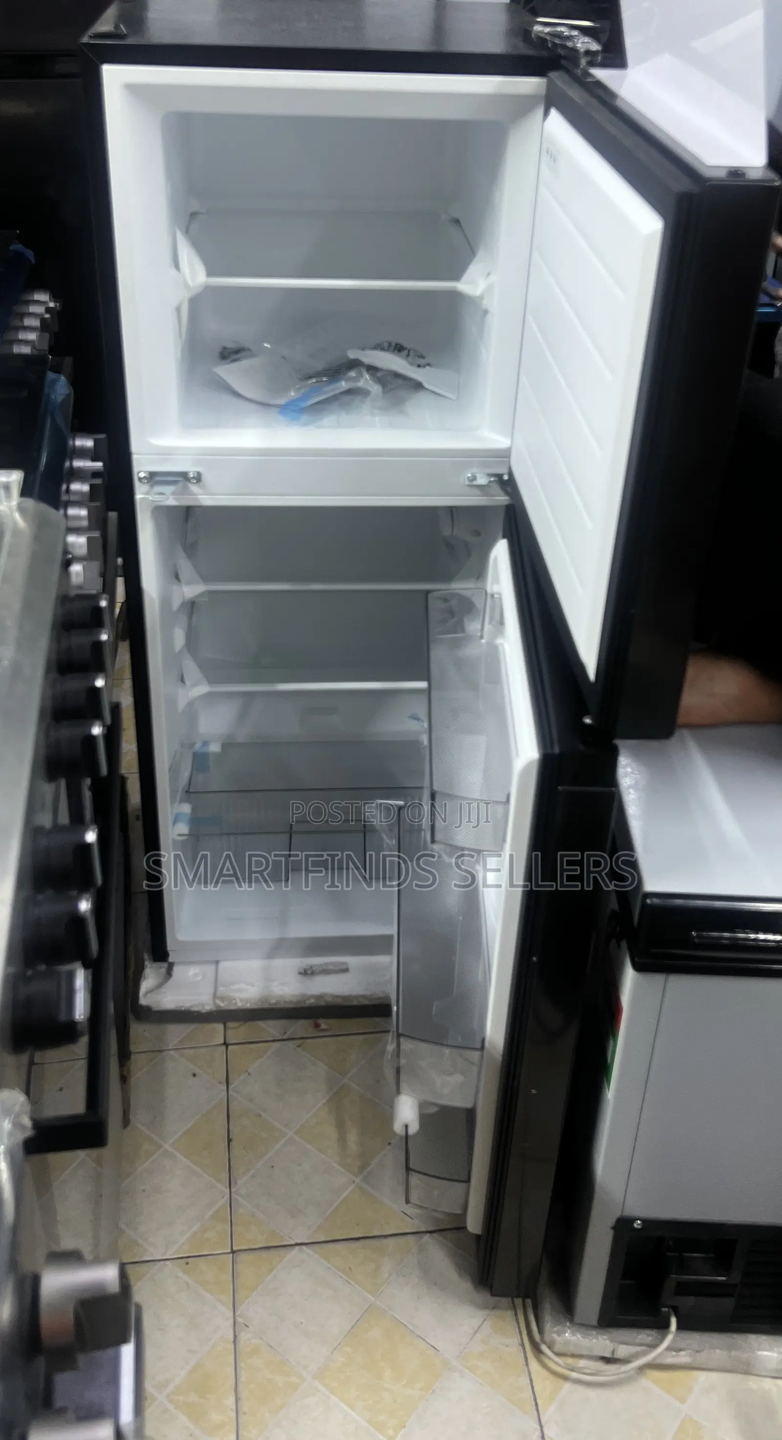 Midea 127L Refrigerator – Spacious & Energy Efficient
