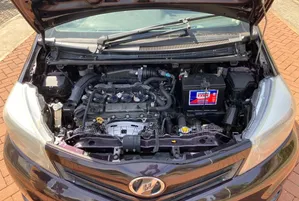 Toyota Vitz 2013 Maroon