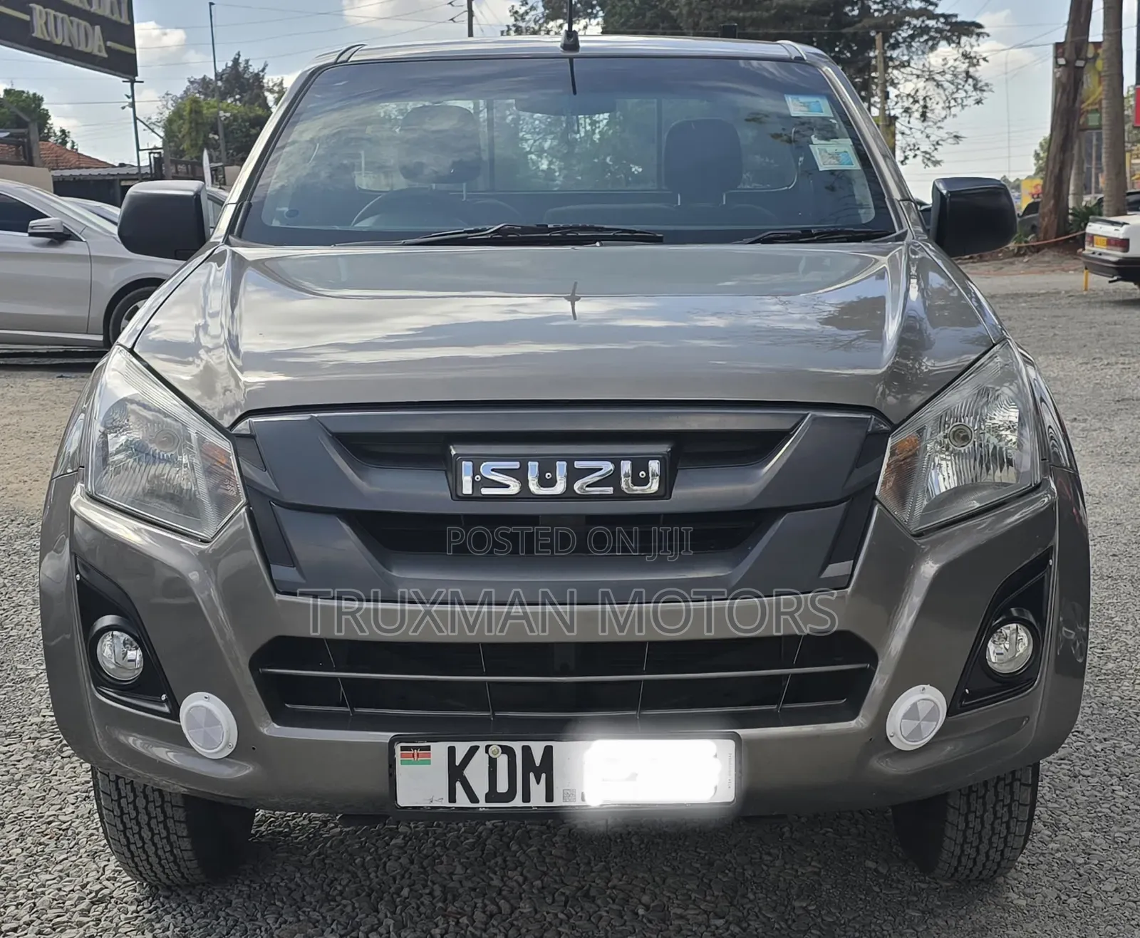 Isuzu D-MAX 2023 Silver