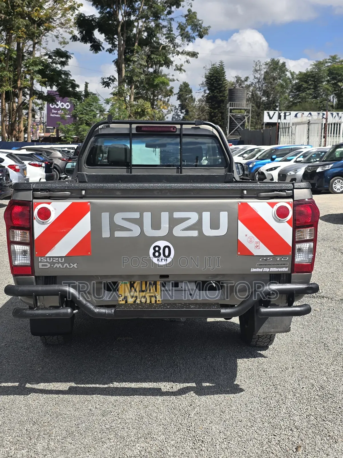 Isuzu D-MAX 2023 Silver