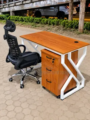 Modern Executive Office Desk With 3 Drawers & Ergonomic Chair