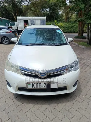 Toyota Corolla Fielder 1.5 Hybrid FWD 2014 White
