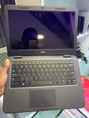 Laptop Dell Latitude 3300 8GB Intel Core i5 SSD 256GB