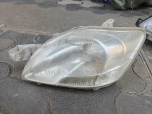 Toyota Belta Headlight Non Xenon
