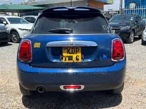 Mini Cooper 2016 Blue