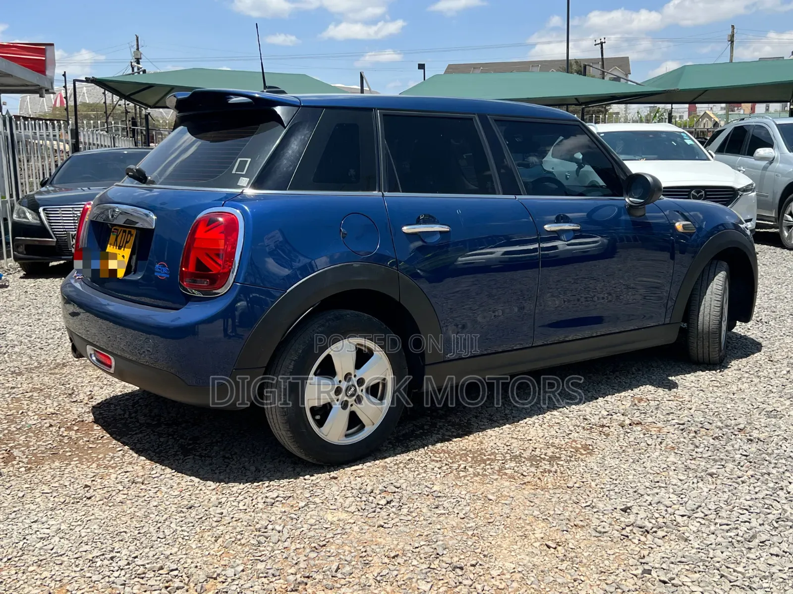 Mini Cooper 2016 Blue
