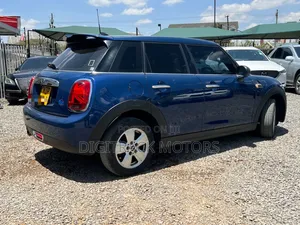 Mini Cooper 2016 Blue