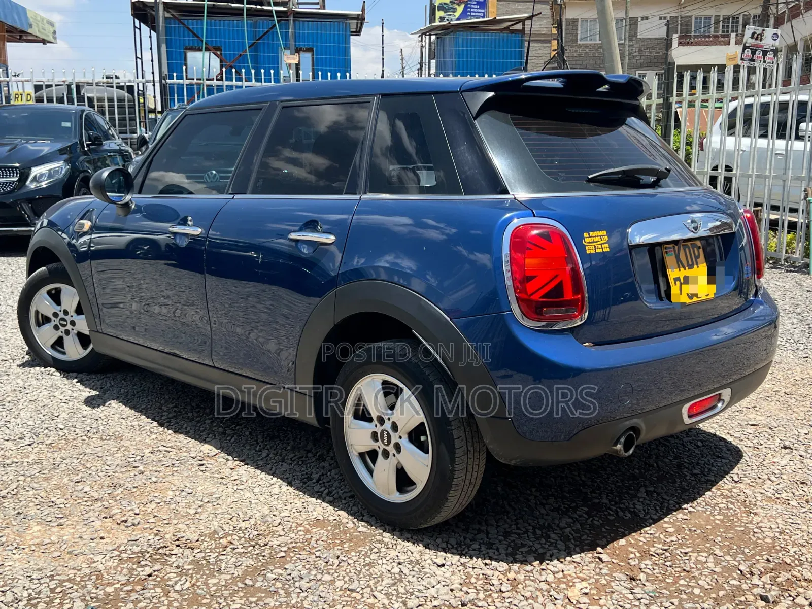Mini Cooper 2016 Blue