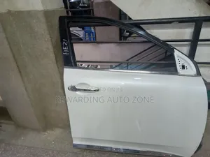 Harrier 2016 Front RHS Door Clean and Complete