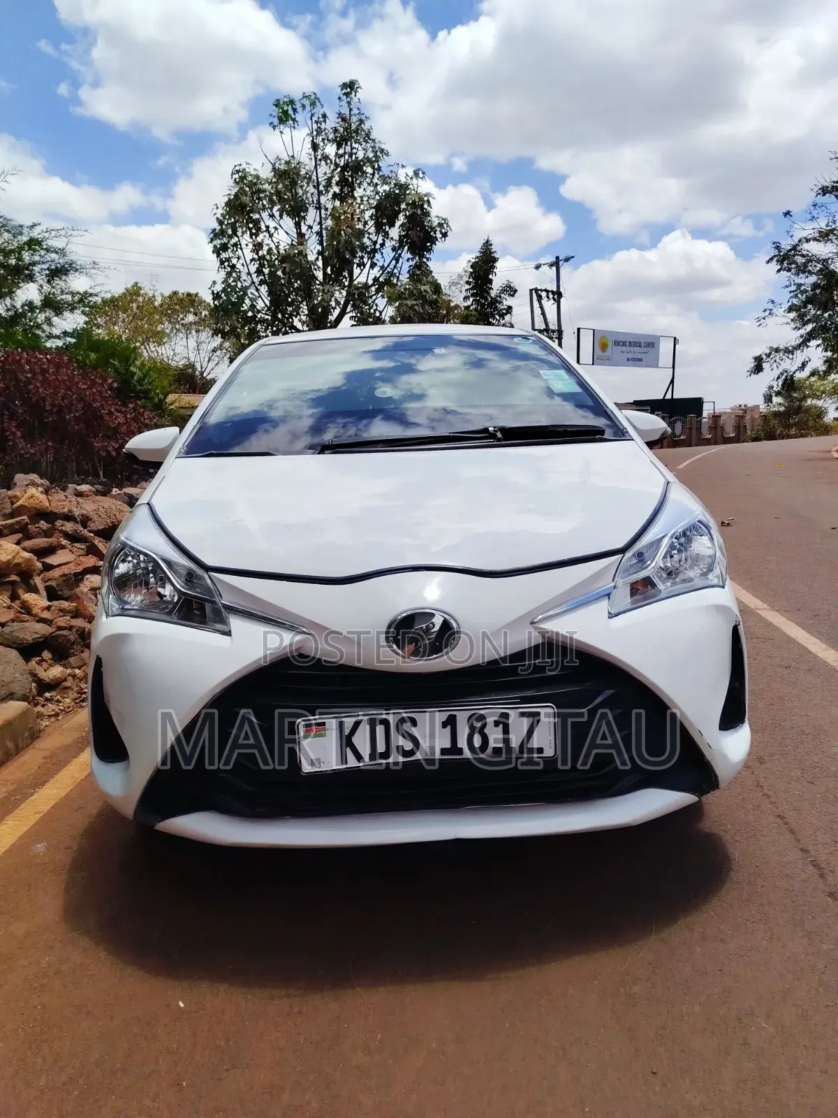Toyota Vitz 2017 White