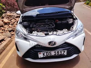 Toyota Vitz 2017 White