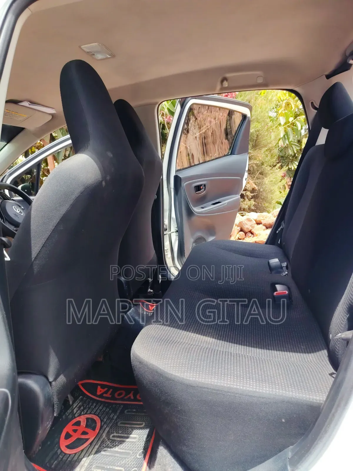 Toyota Vitz 2017 White