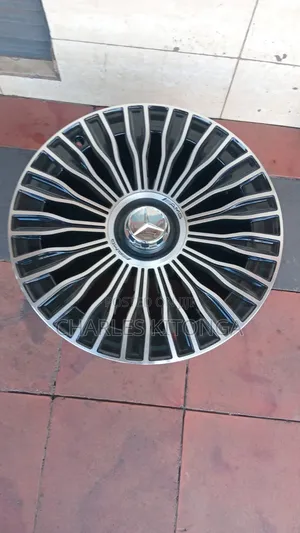 Size 19" Inch Staggered