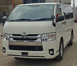 Toyota HiAce 2019 White