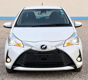 Toyota Vitz 1.0 FWD 5dr 2019 Pearl