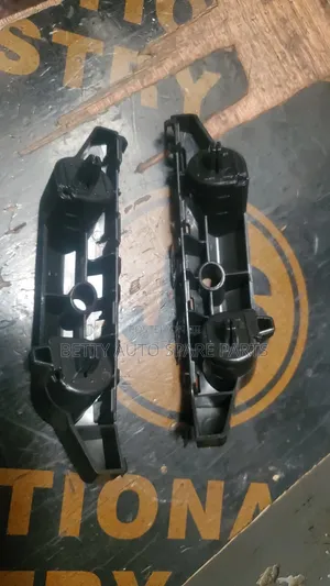 Nissan Note 2012 Bumper Holder
