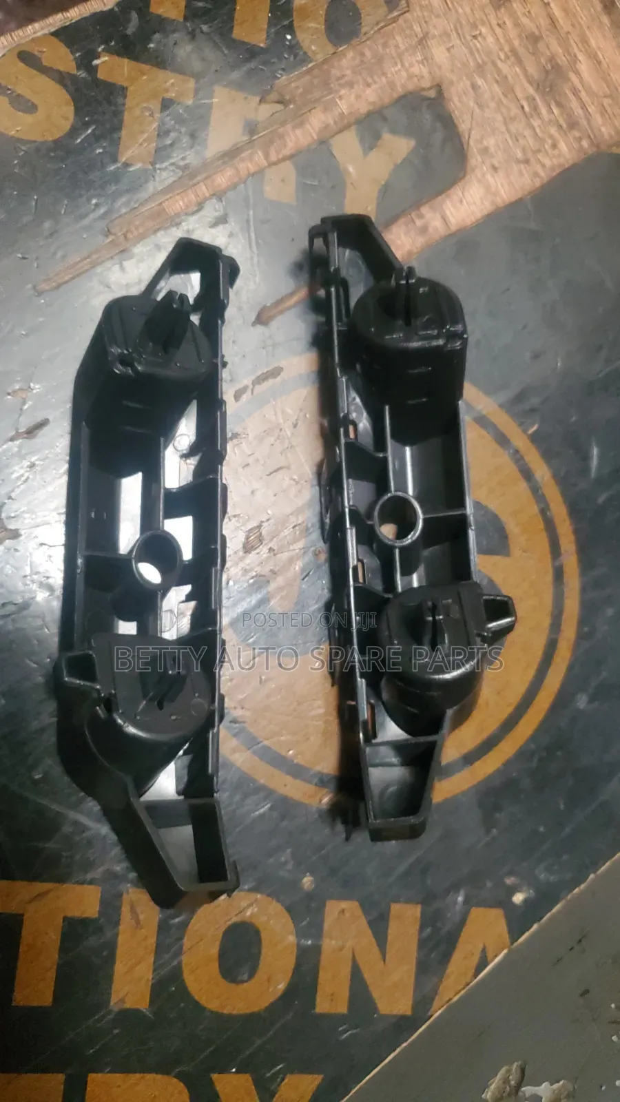Nissan Note 2012 Bumper Holder